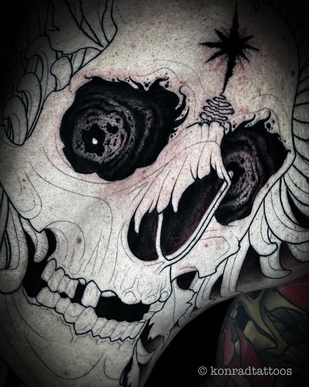 𝕶𝖔𝖓𝖗𝖆𝖉 tattoo