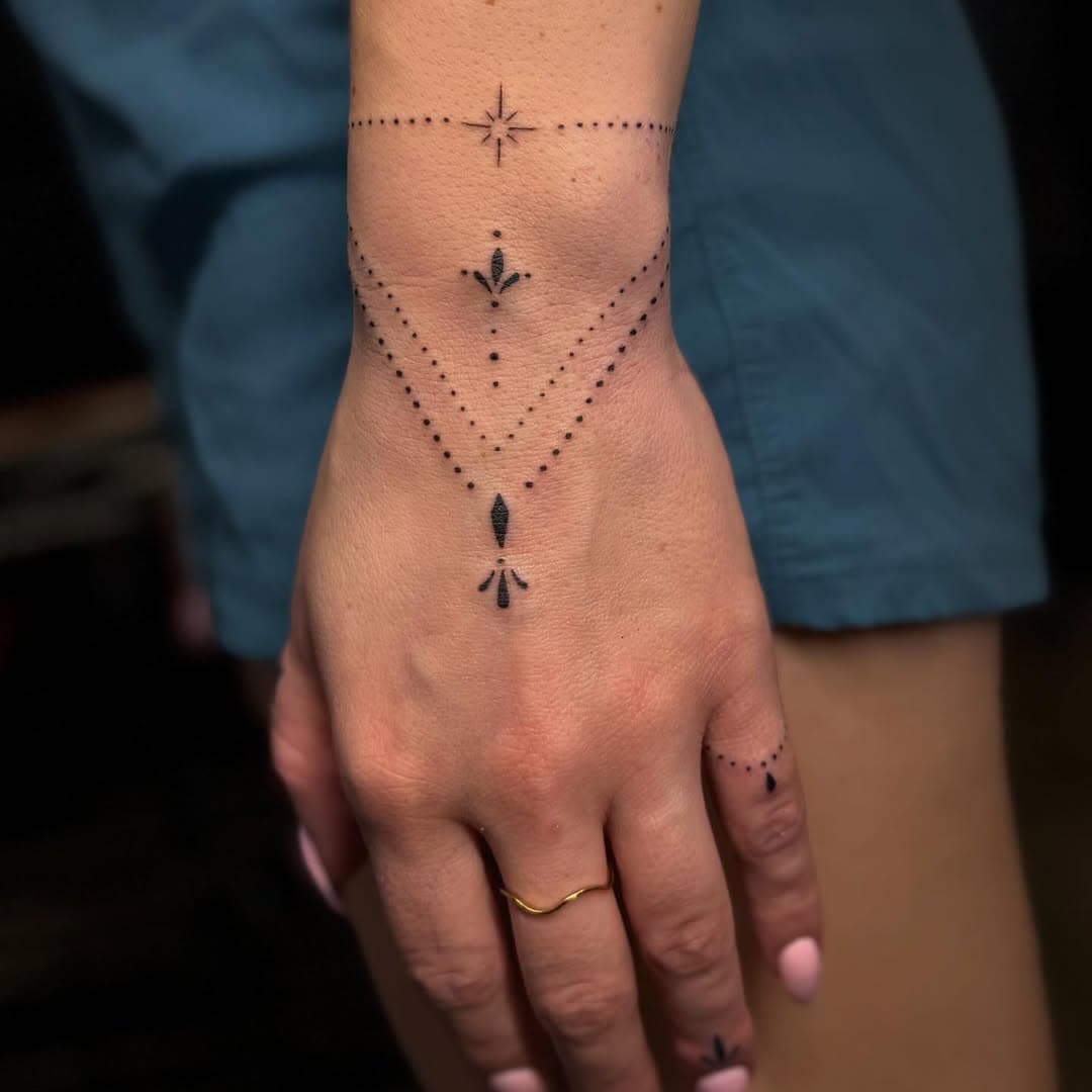Tattoo by 𝔐𝔞𝔯𝔱𝔦𝔠𝔦𝔞 𝔅𝔞𝔯𝔯𝔞𝔷𝔞 | ᴛᴀᴛᴛᴏᴏ ᴀʀᴛɪꜱᴛ | ⚡️