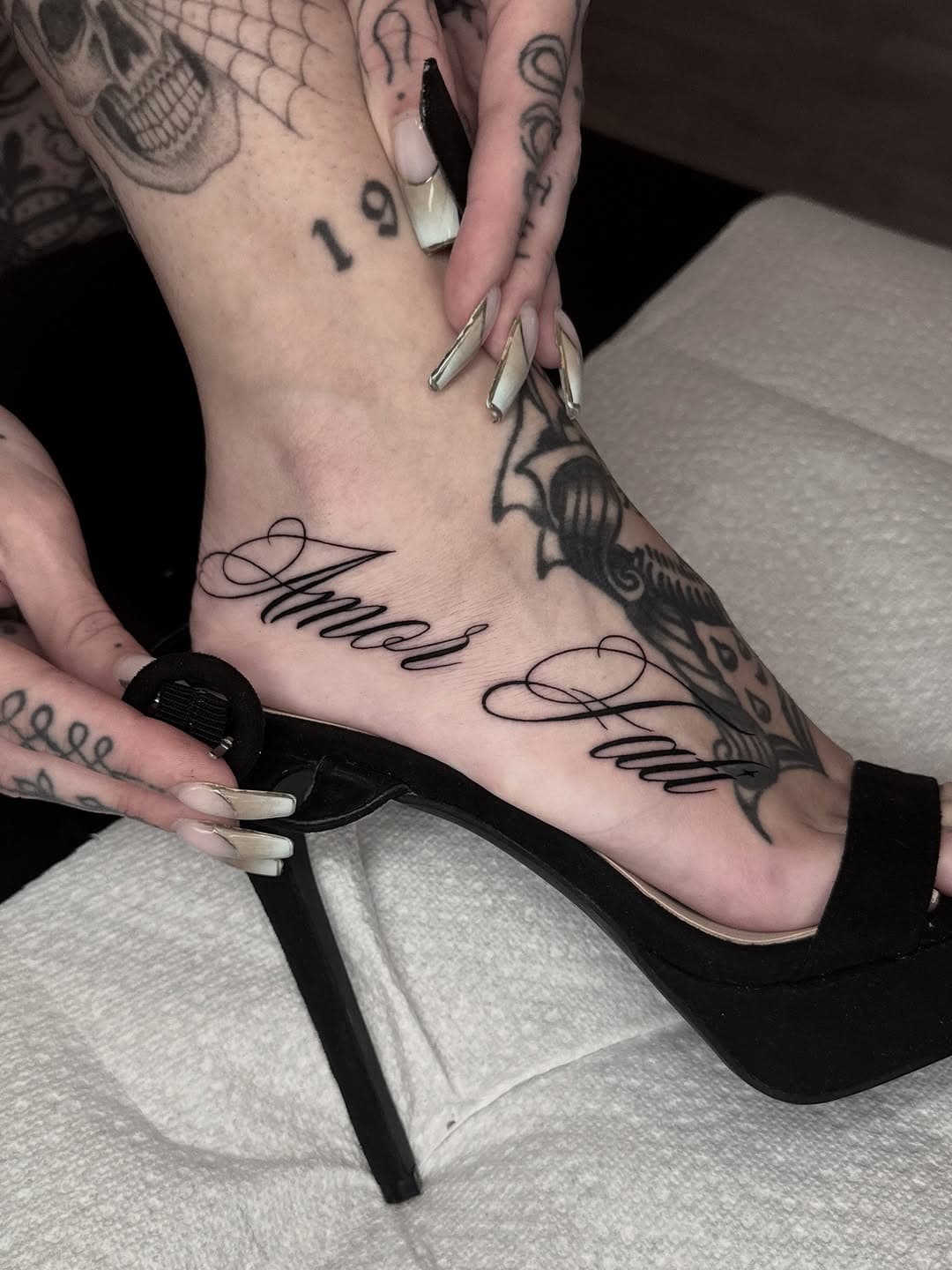 Tattoo by 𝖙𝖗𝖎𝖓𝖎𝖙𝖞 𝖜𝖊𝖊𝖘𝖊