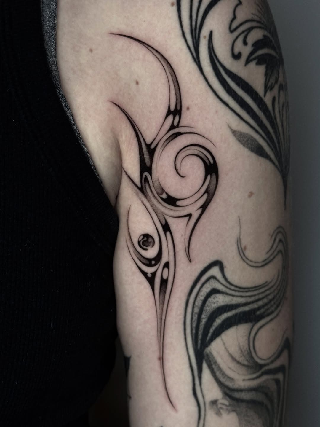 Tattoo by 𝖙𝖗𝖎𝖓𝖎𝖙𝖞 𝖜𝖊𝖊𝖘𝖊