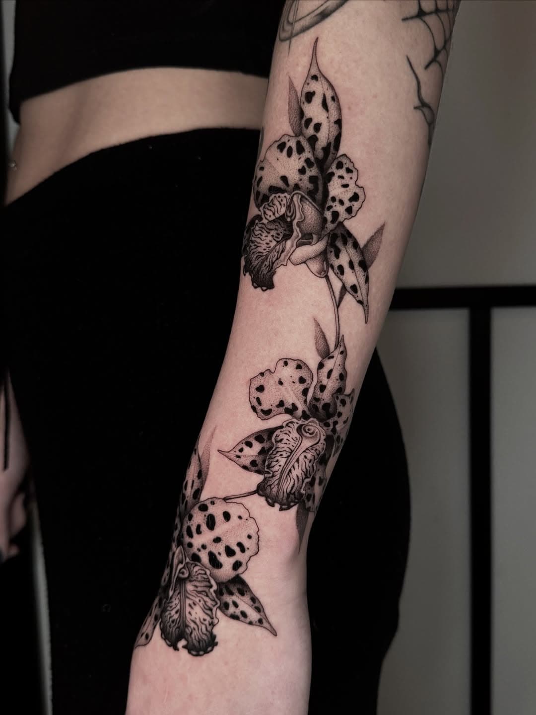 Tattoo by 𝖙𝖗𝖎𝖓𝖎𝖙𝖞 𝖜𝖊𝖊𝖘𝖊