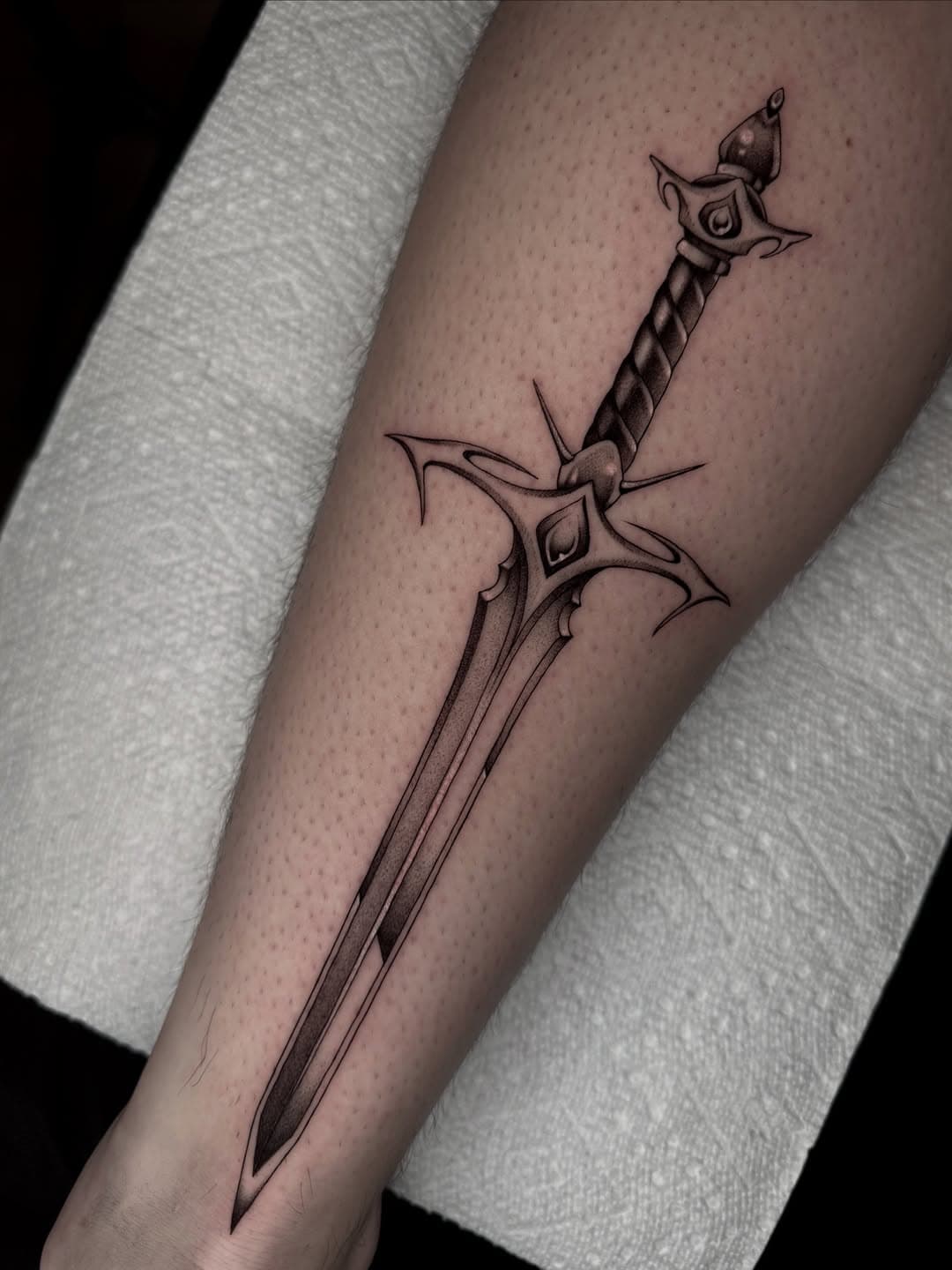 Tattoo by 𝖙𝖗𝖎𝖓𝖎𝖙𝖞 𝖜𝖊𝖊𝖘𝖊