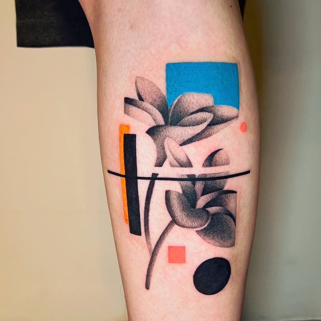 Tattoo by 飛行山丘