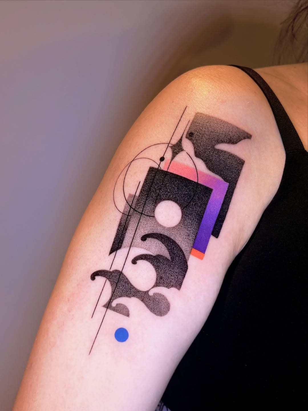 Tattoo by 飛行山丘