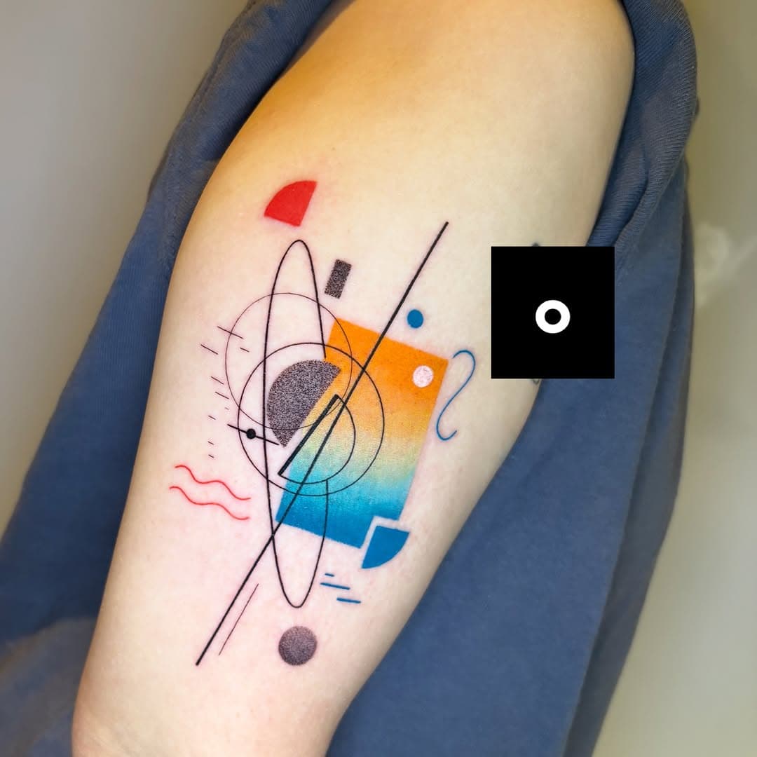 Tattoo by 飛行山丘