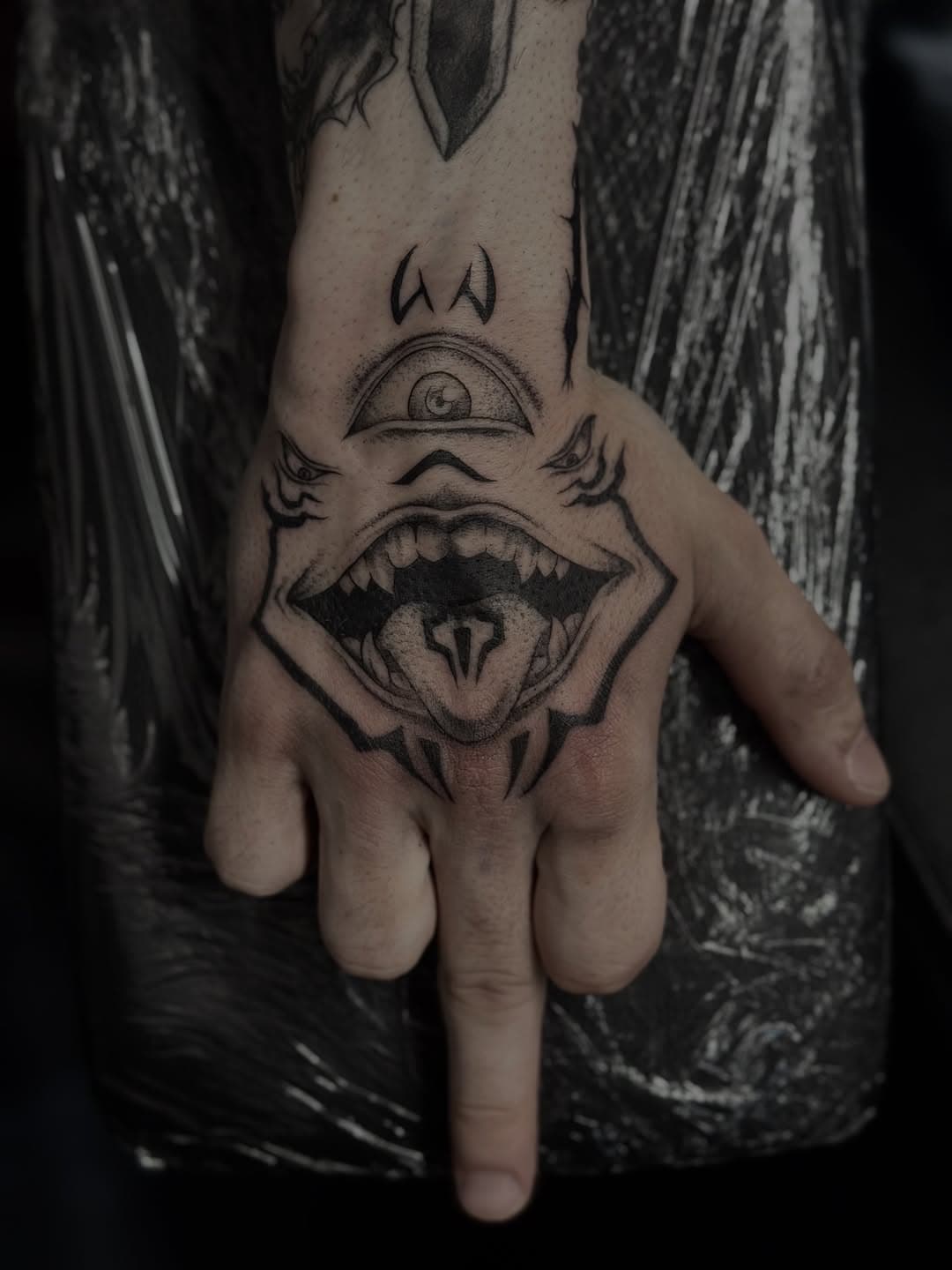 Tattoo by NYMPHTATTZ