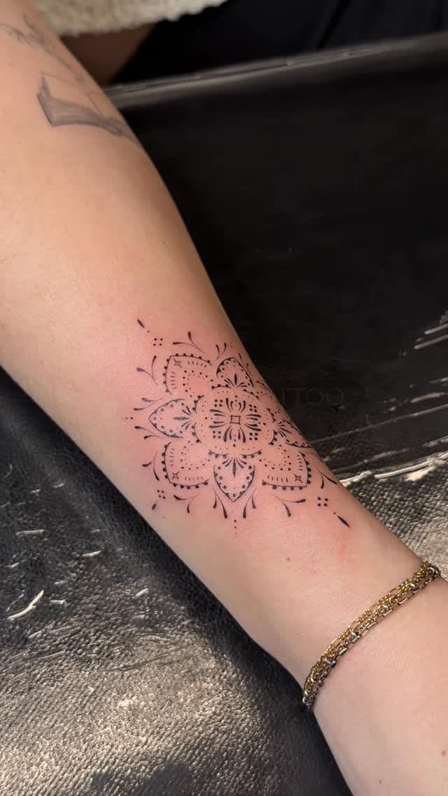 Tattoo by Sydney
